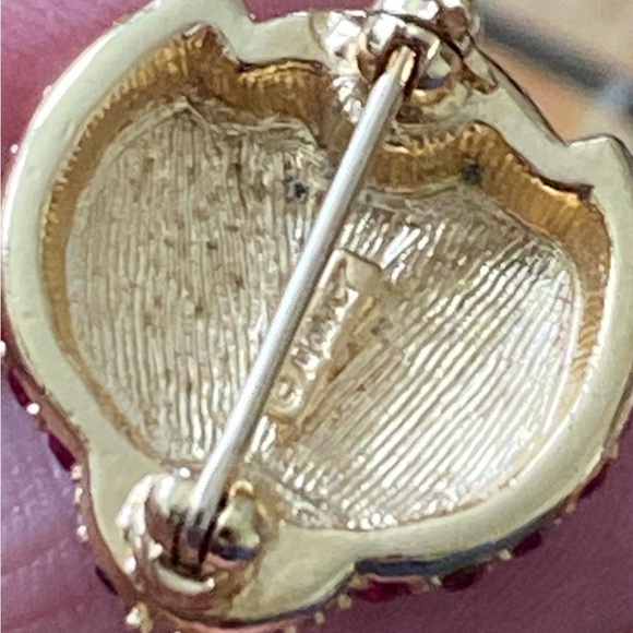 Monet Very Small  Ladybug Brooch Pin - Picture 3 of 4